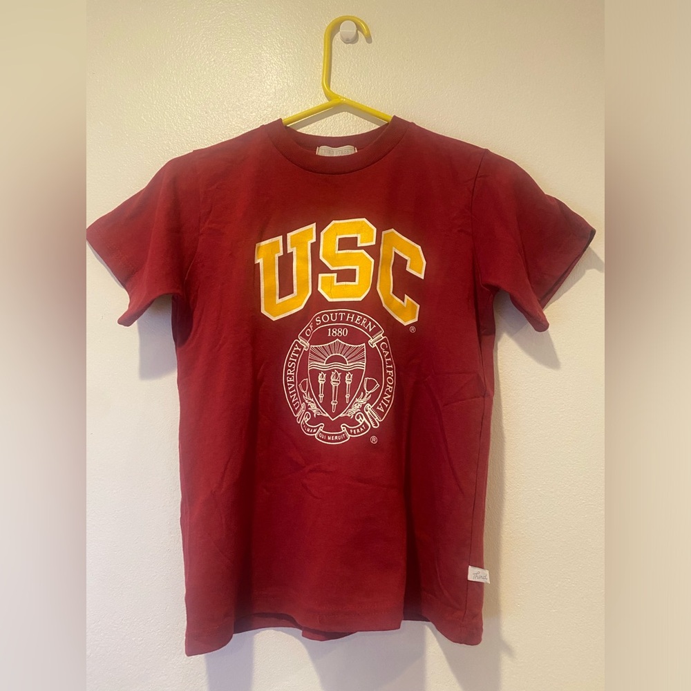 USC T shirt